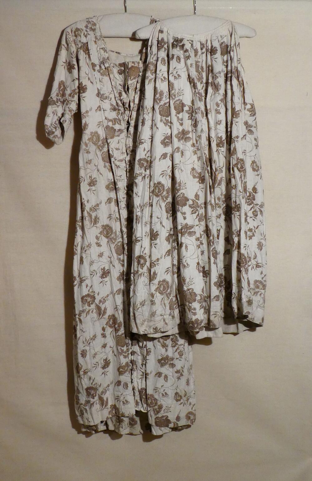 Robe à la française