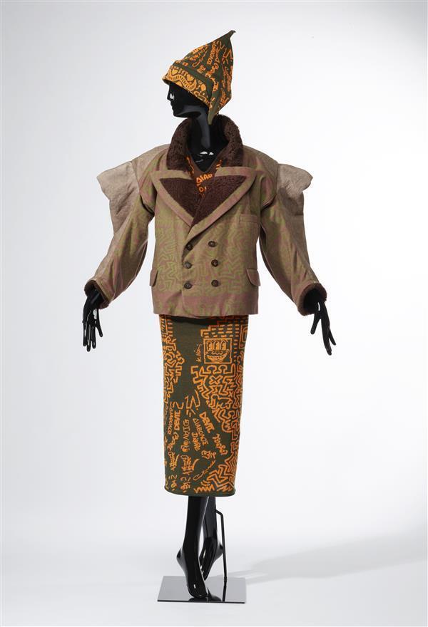 Jas uit de "Witches" collectie