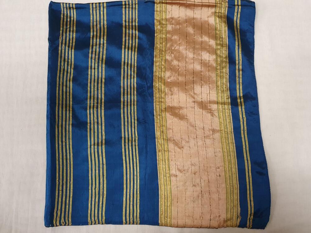 Vierkante vrouwenshawl