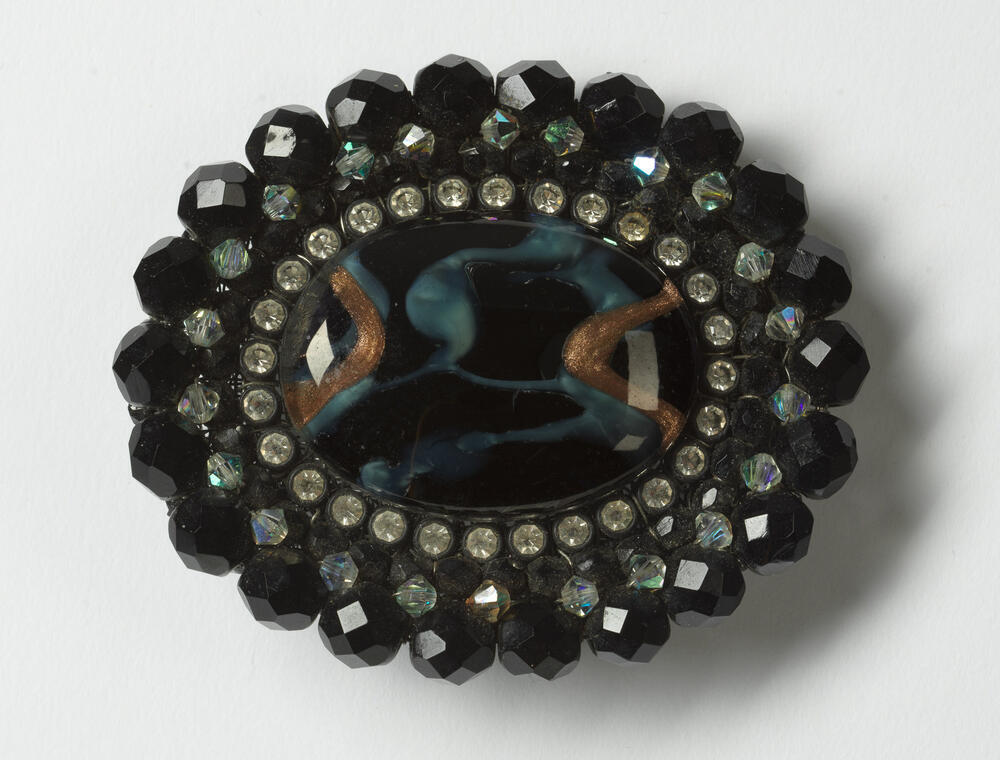 Broche