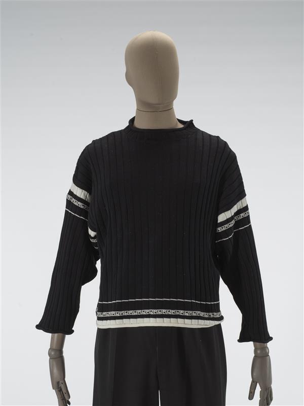 Trui, zwart met witte bies