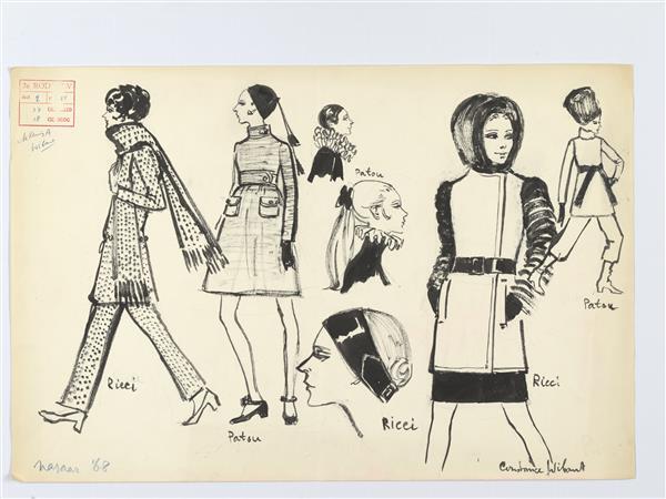 Modetekening van ensemble Ricci, jurk Patou, twee pierrotkragen Patou, haarband Ricci, mantel Ricci…