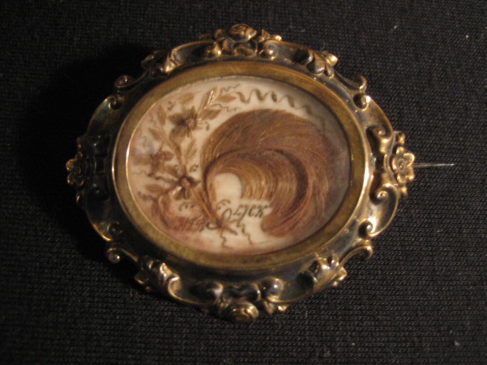 Broche