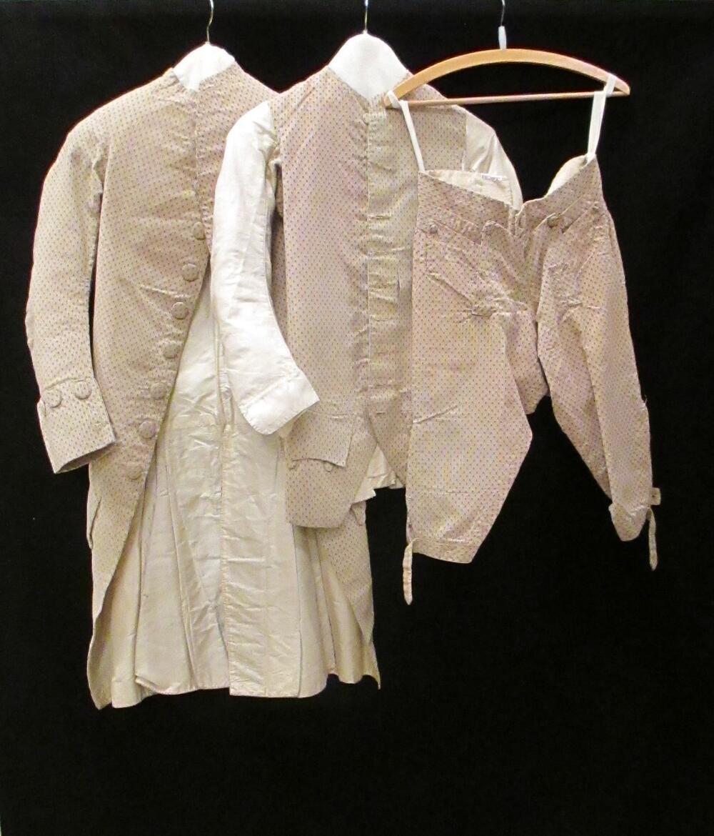 Habit à la française