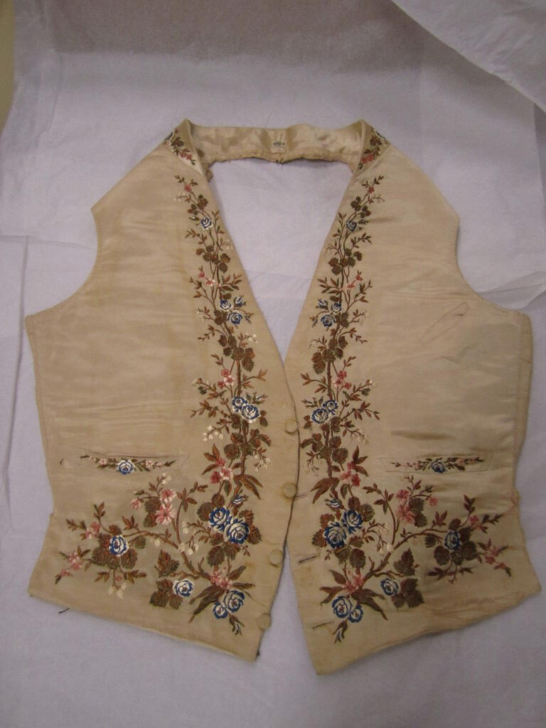 Voorpanden voor mannenvest, crèmekleurig satijn met ingeweven blauw/crème/bruin/goudkleurig/roze…