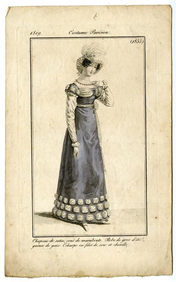 Costume Parisien 'Chapeau de satin, orné de marabouts. Robe de gros d'été, garnie de gaze. Echarpe…