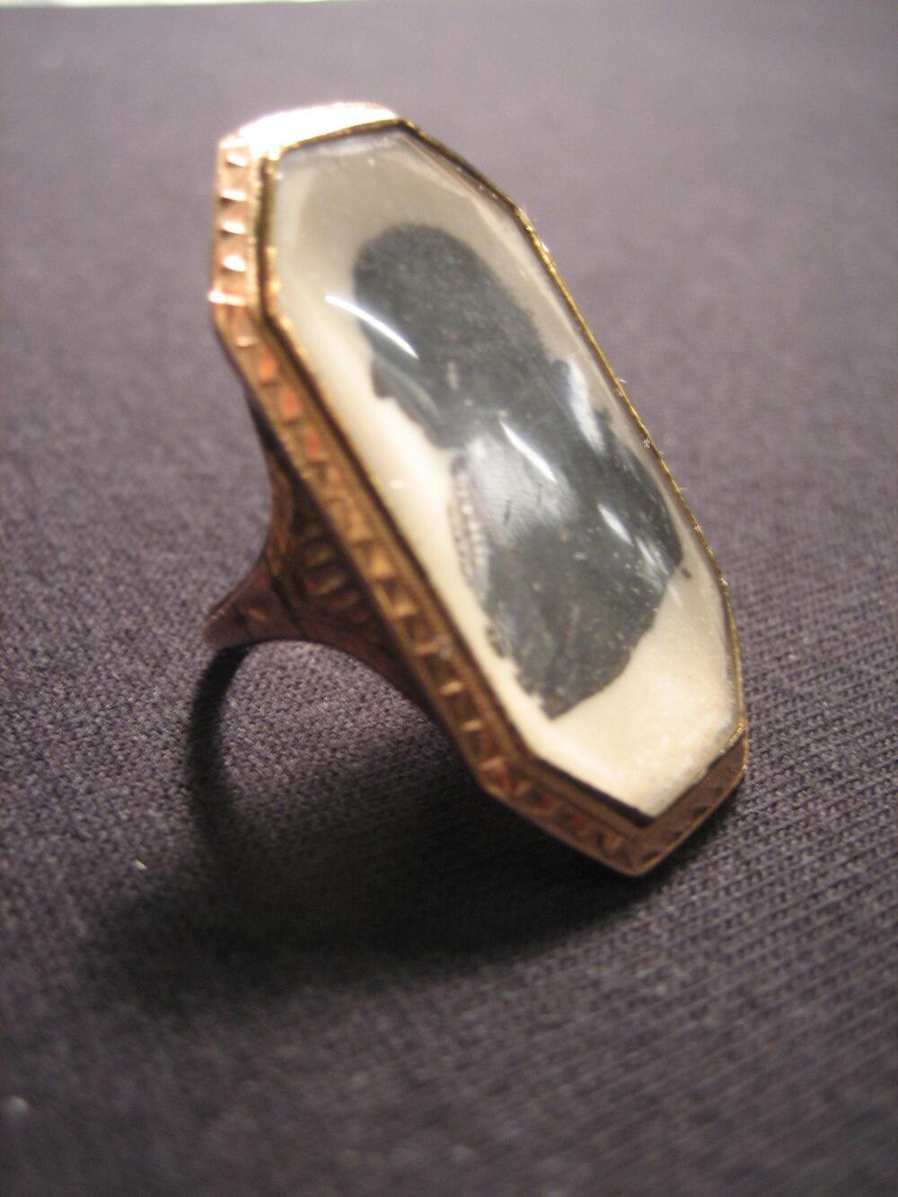 Ring