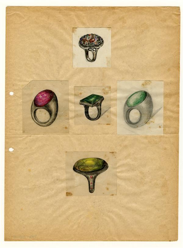 Op dun papier geplakte ontwerptekeningen van 5 ringen bezet met cabochongeslepen steen