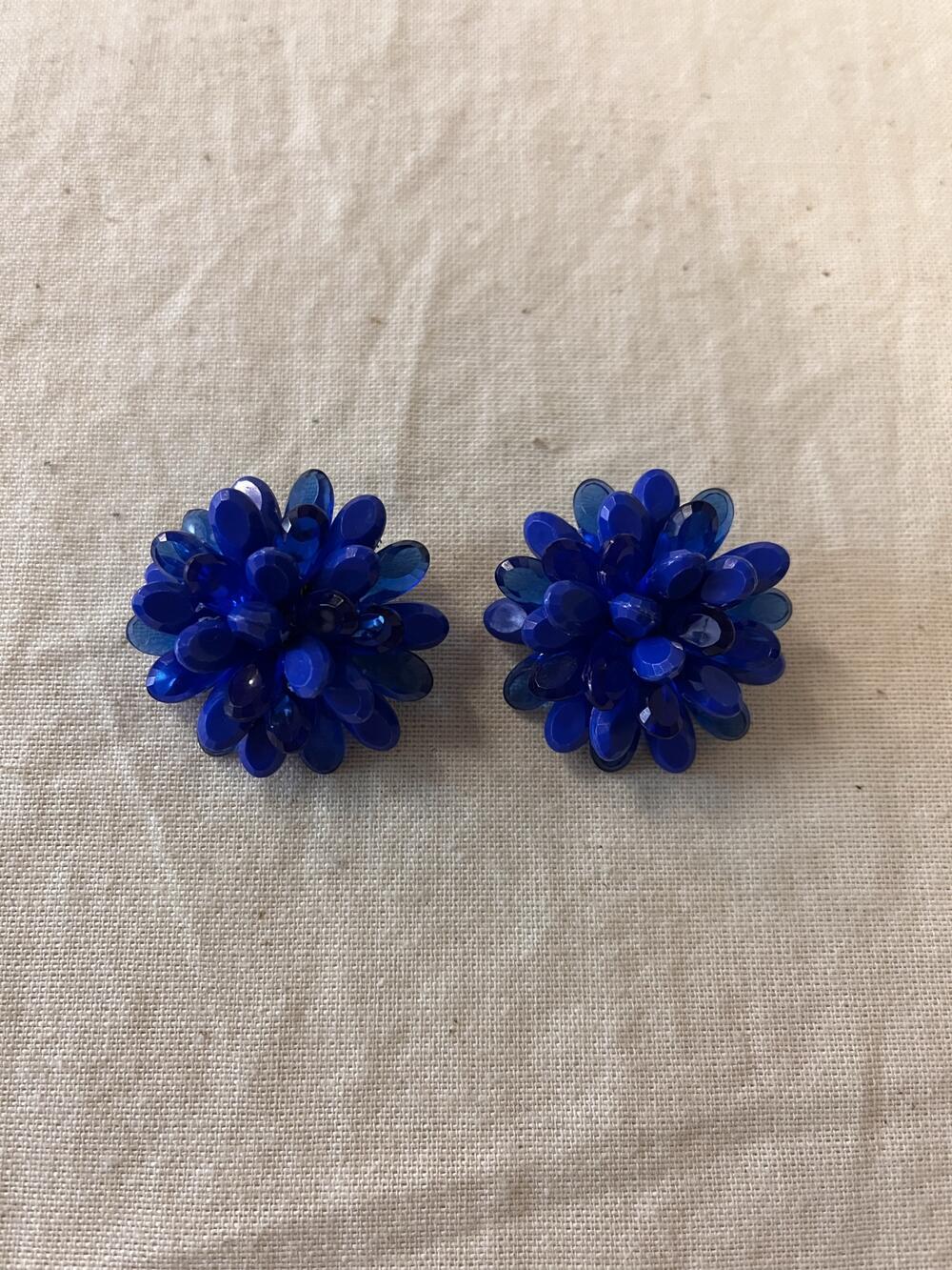 Oorclips, blauwe facetgeslepen ovaaltjes