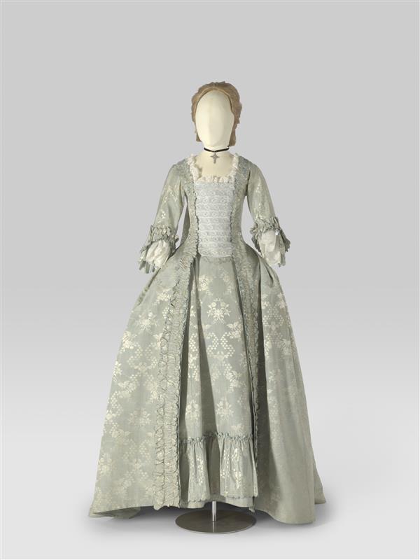 Robe à la française