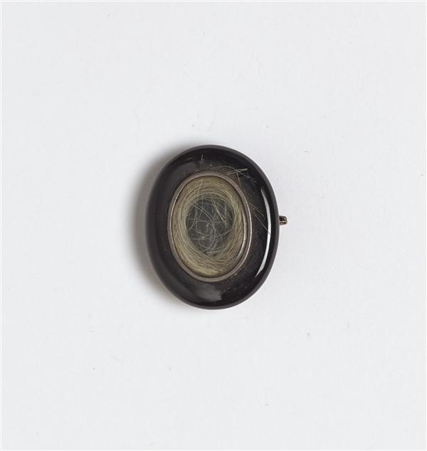 Broche