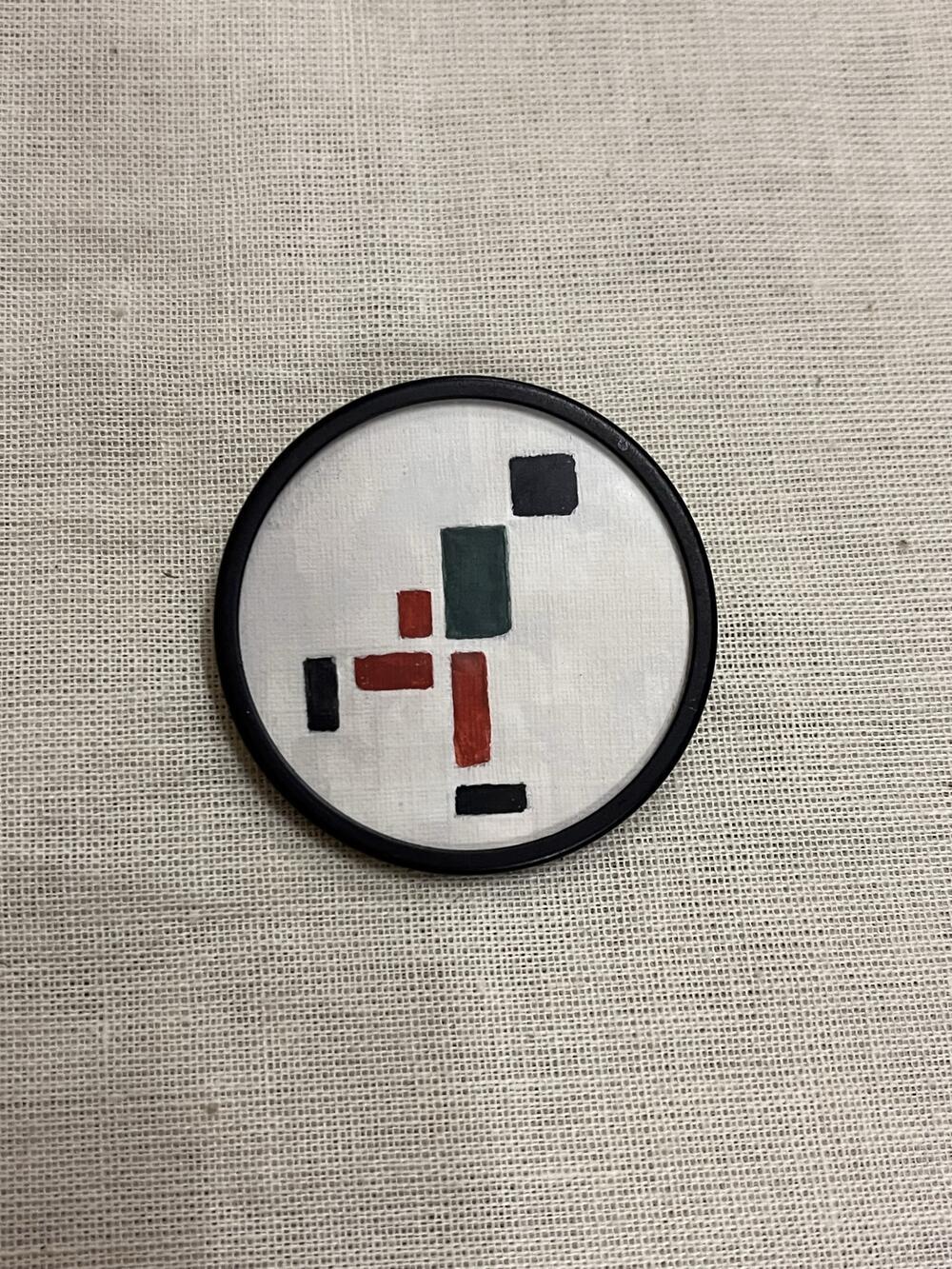 Stijl-achtige broche