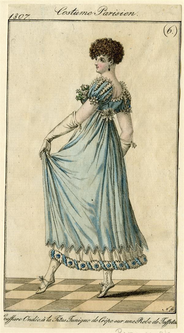 Costume Parisien 'Coiffure Ondée, à la Titus. Tunique de Crêpe sur une Robe de Taffeta'