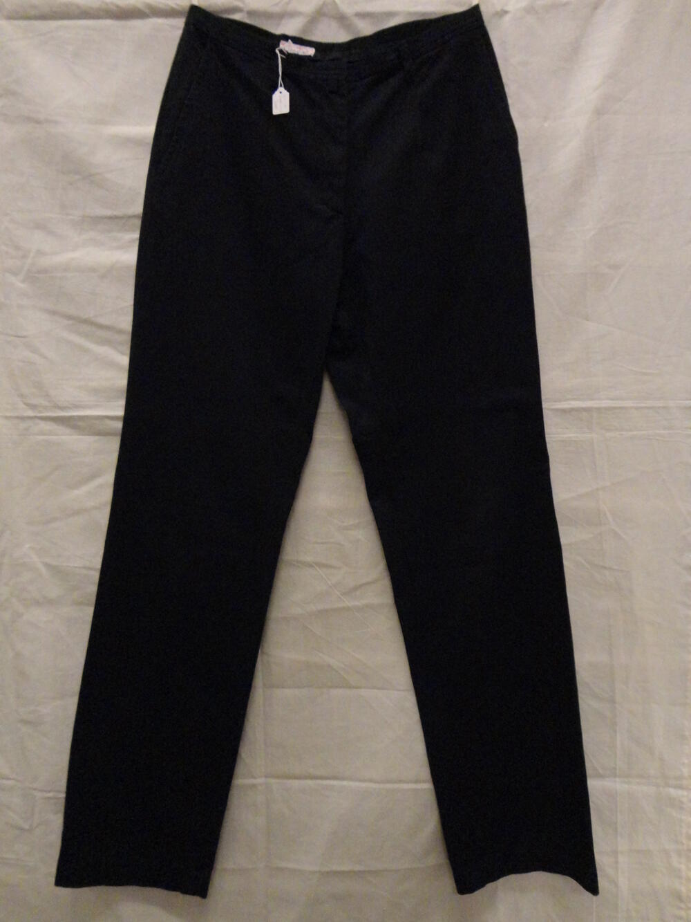 Lange broek van zwarte keperkatoen, model bandplooibroek