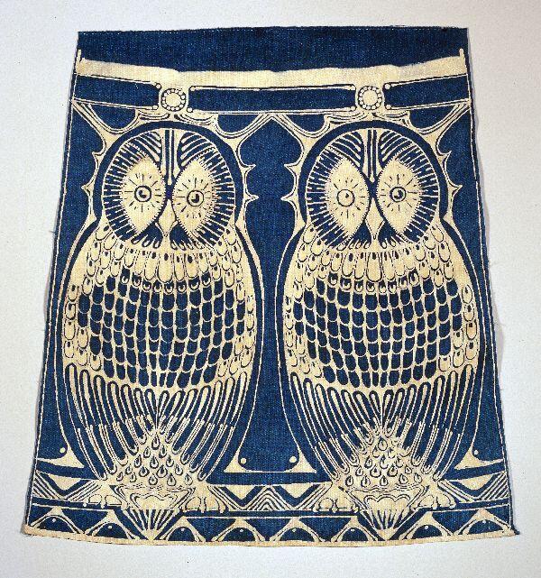 Baan van lampekap van blauw/crèmekleurig batik met voorstelling van twee uilen