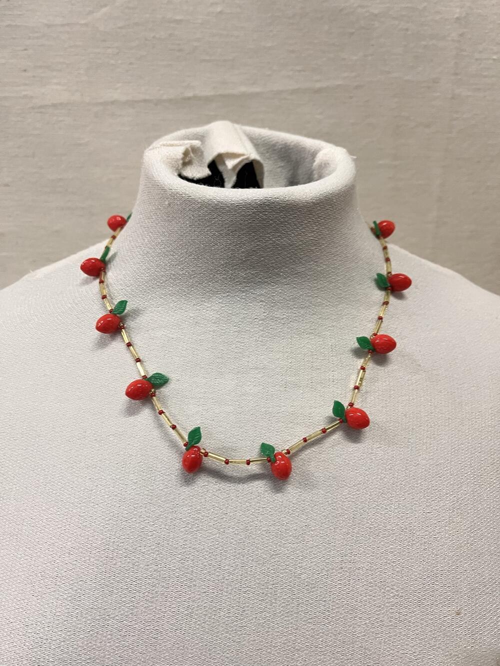 Ketting met aardbeien