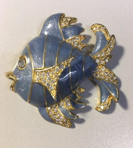 Broche
