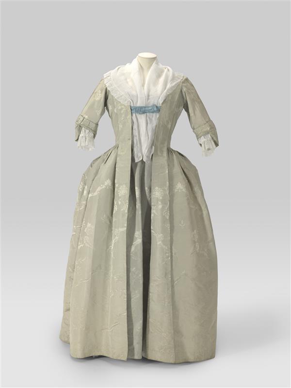 Robe ajustée