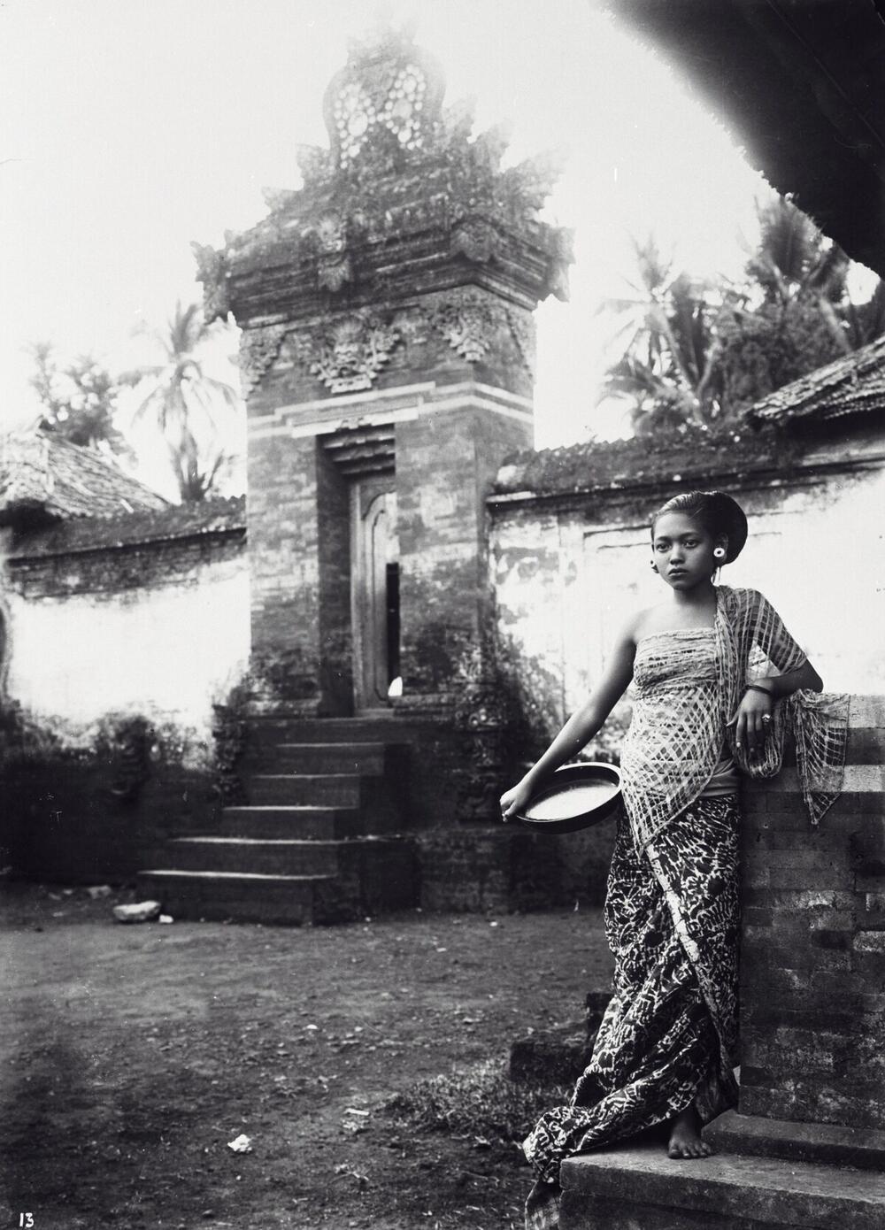 Portrait of a young Balinese woman.