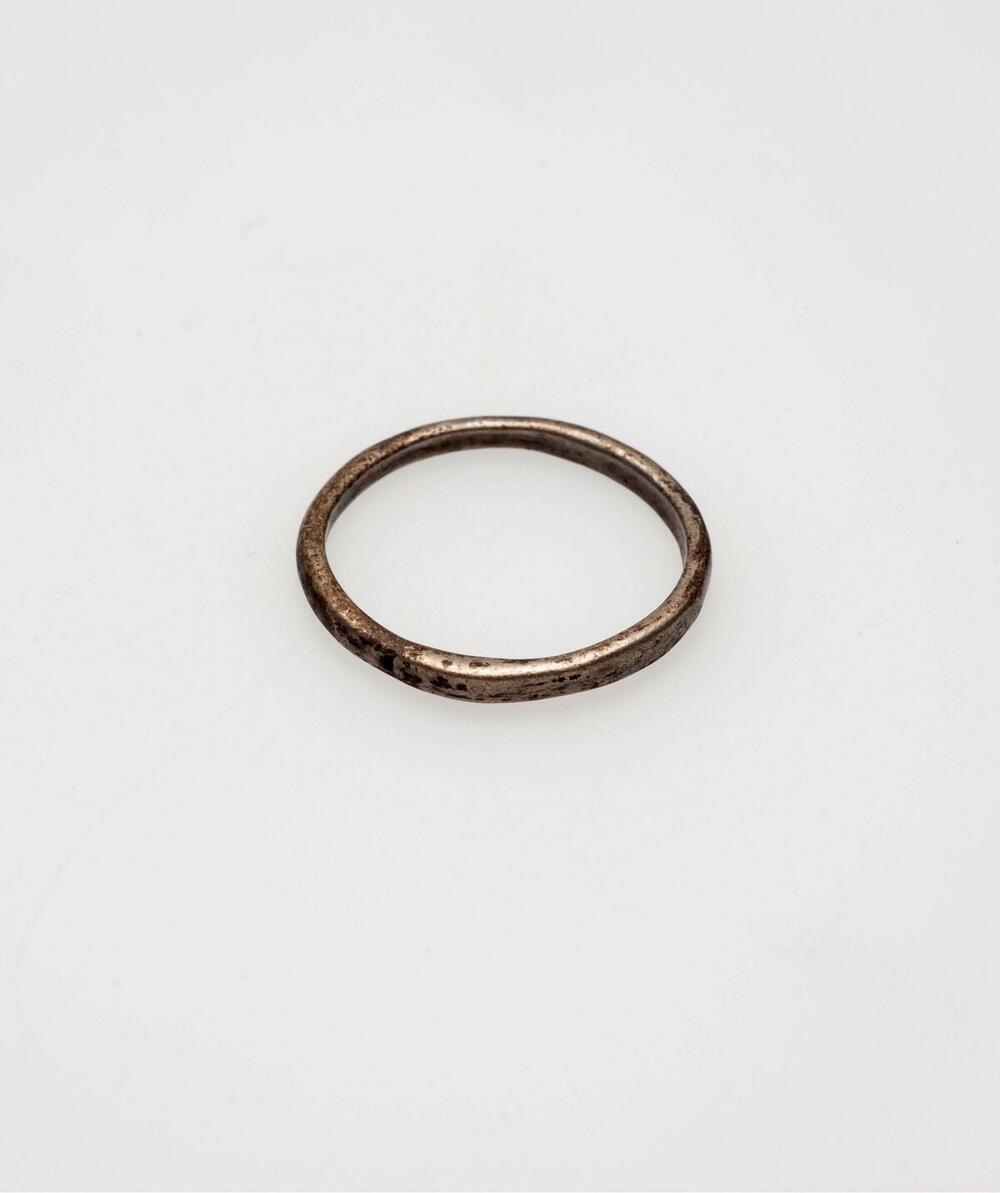 Ring voor een jong meisje