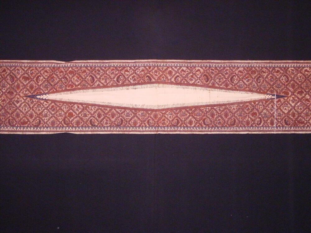 Gebatikte schouderdoek