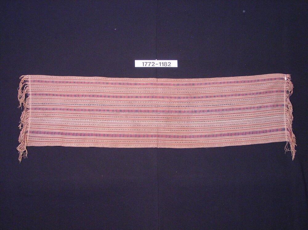 Katoen met zijde schouderdoek met ornament in scheringikat