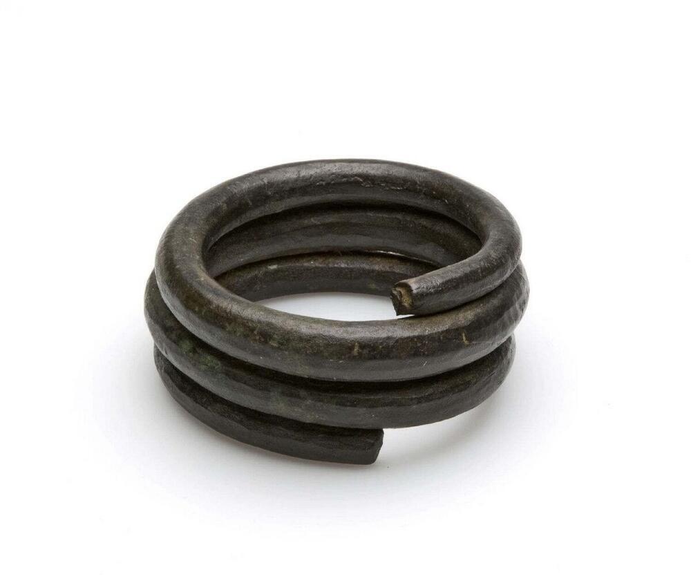 IJzeren spiraalvormige armband