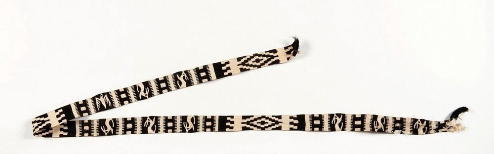 Zwart witte haarband met dierlijke en geometrische motieven