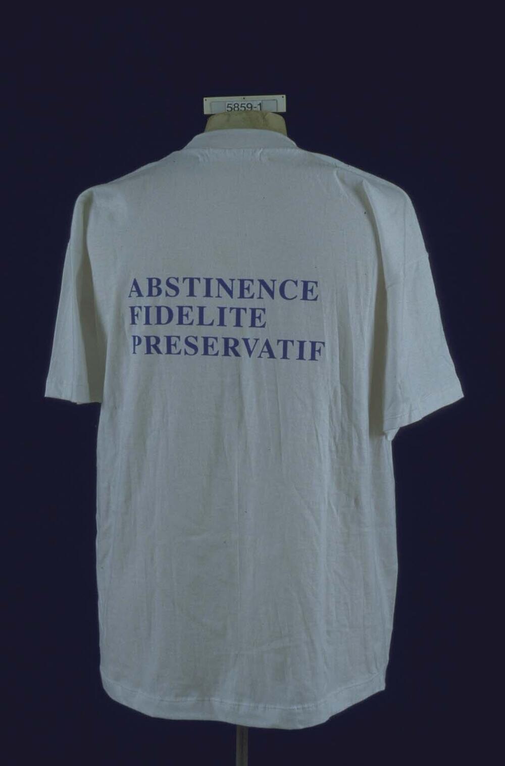 T-shirt gemaakt als onderdeel van een bestrijdingscampagne tegen AIDS