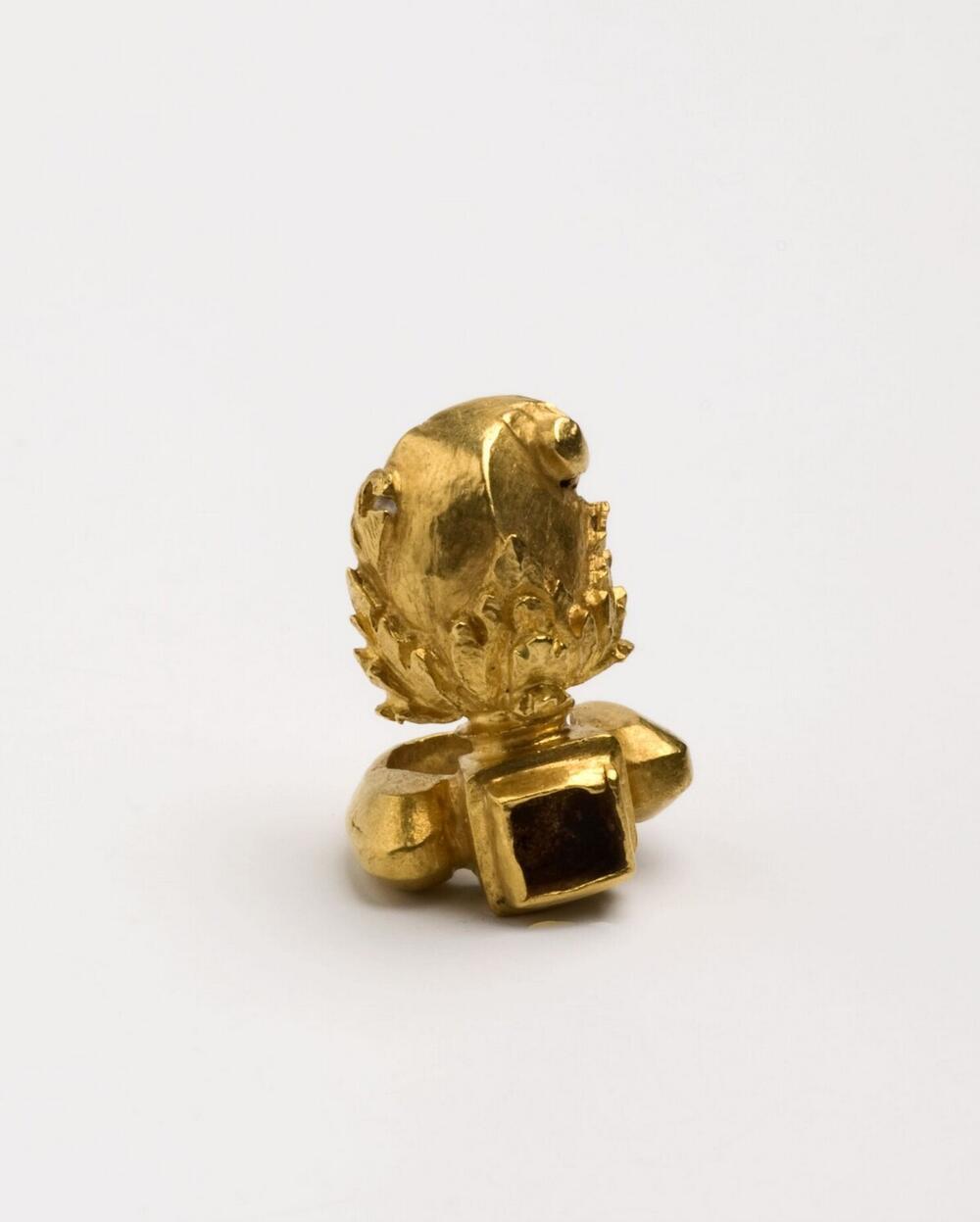 Gouden oorsieraad