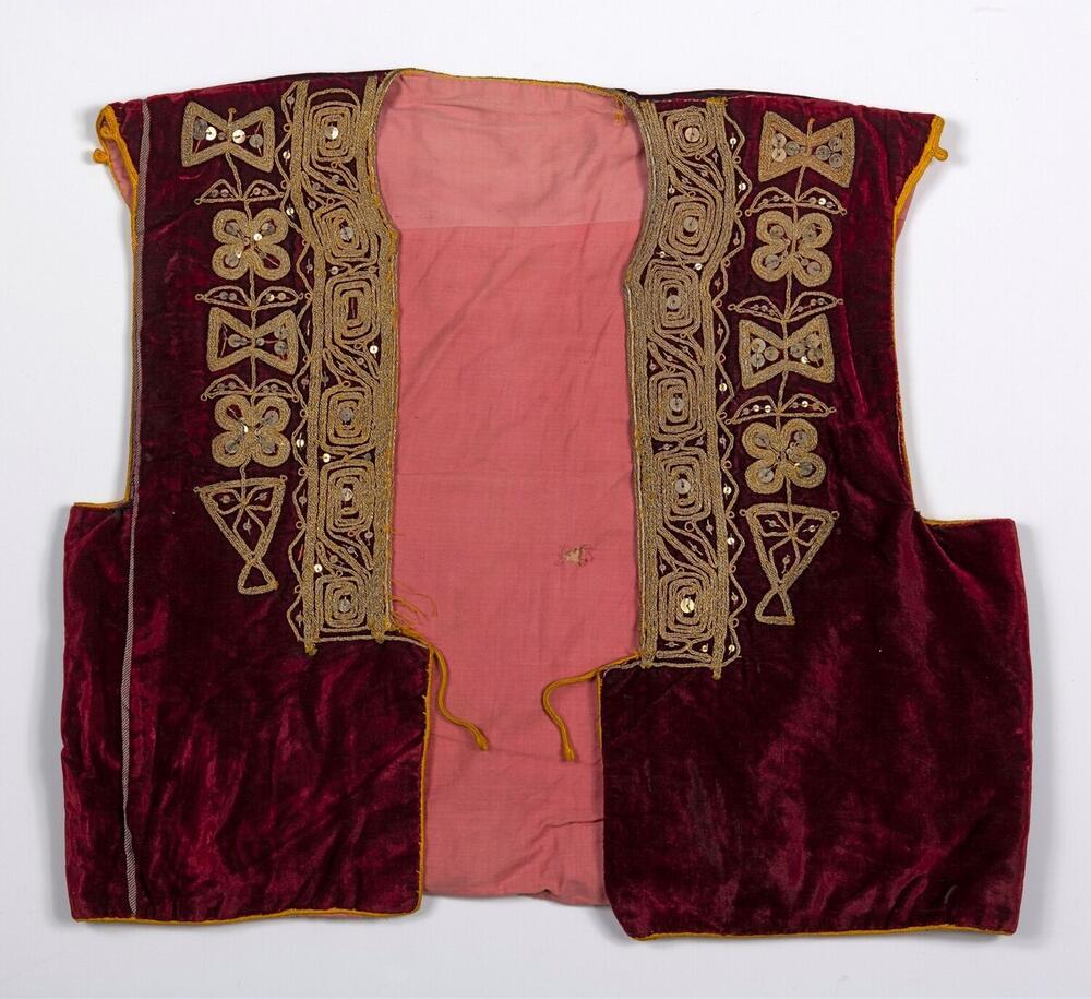 Vest van zijdevelours geborduurd met goudkleurig zilverdraad