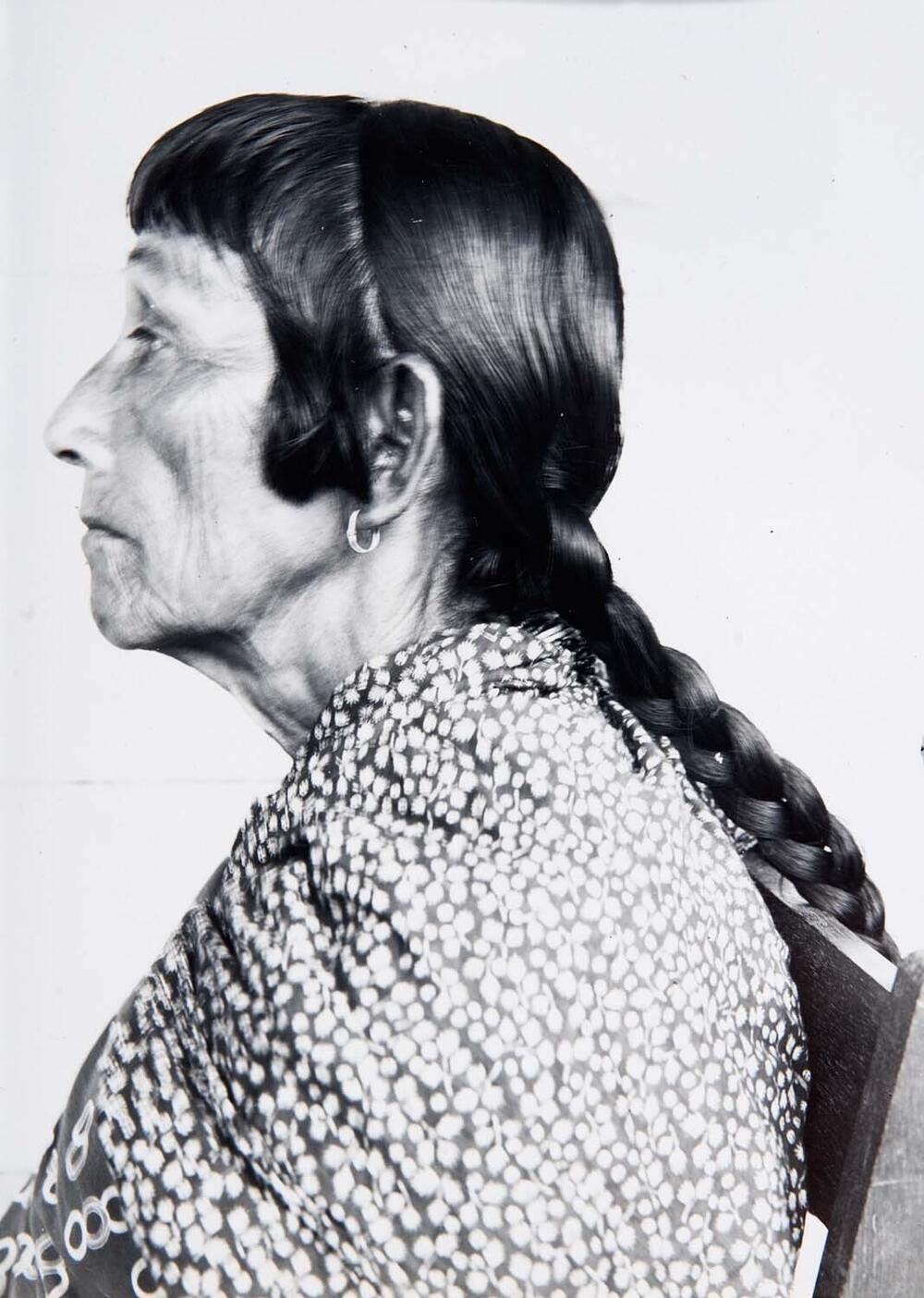 Portret van een Kari'na vrouw afkomstig uit Lelydorp