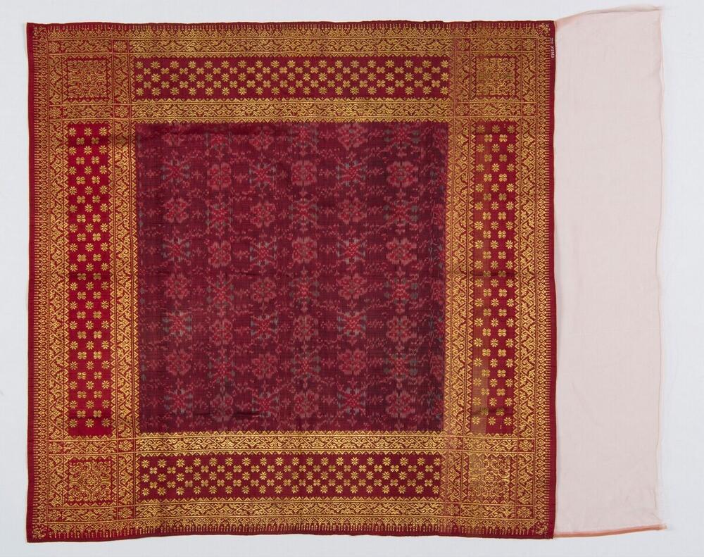 Woven cloth with gold-thread work