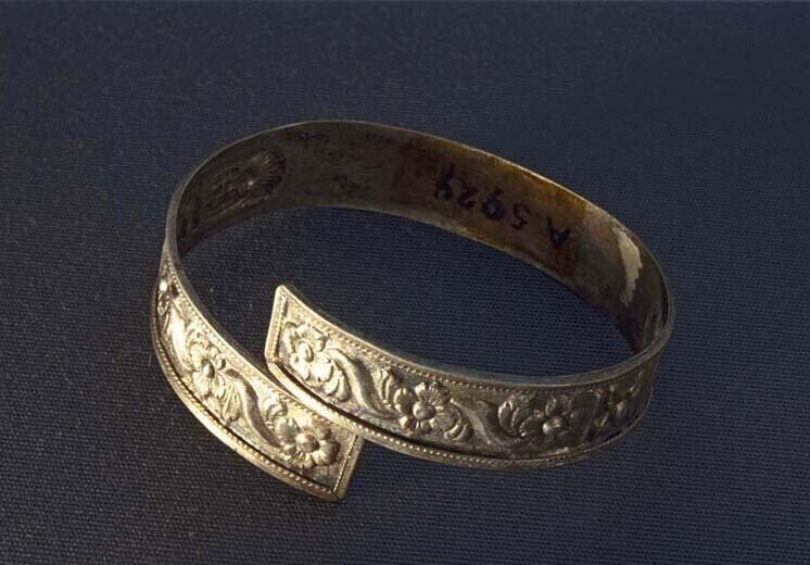 Zilveren armband met drijfwerk