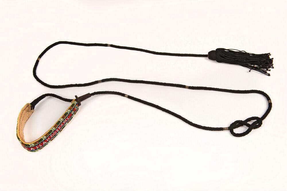 Halsband