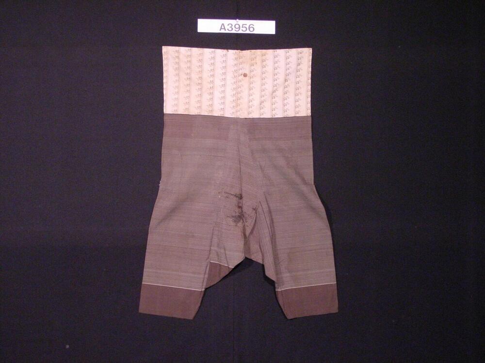 Broek van zijde