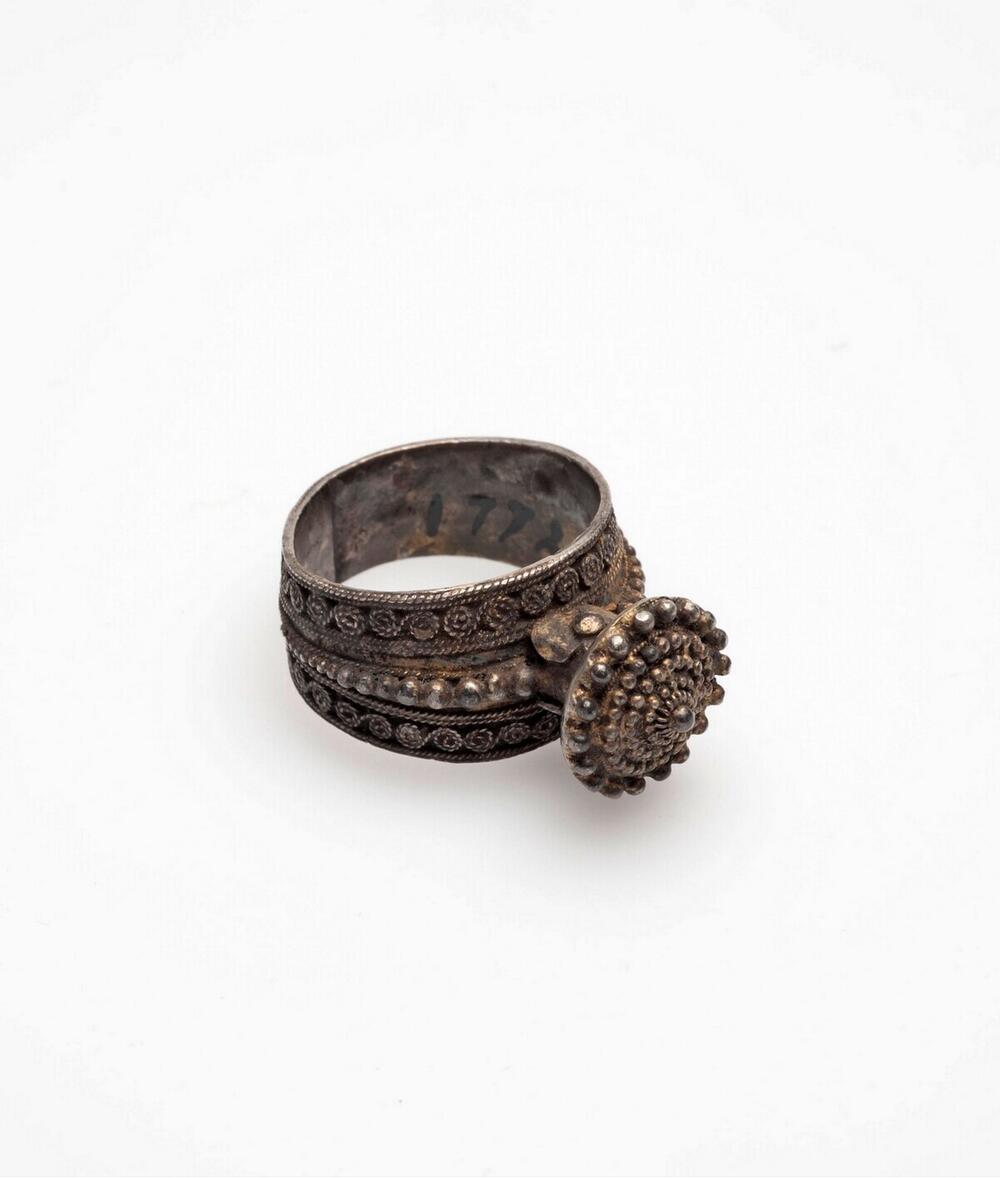 Zilveren vingerring