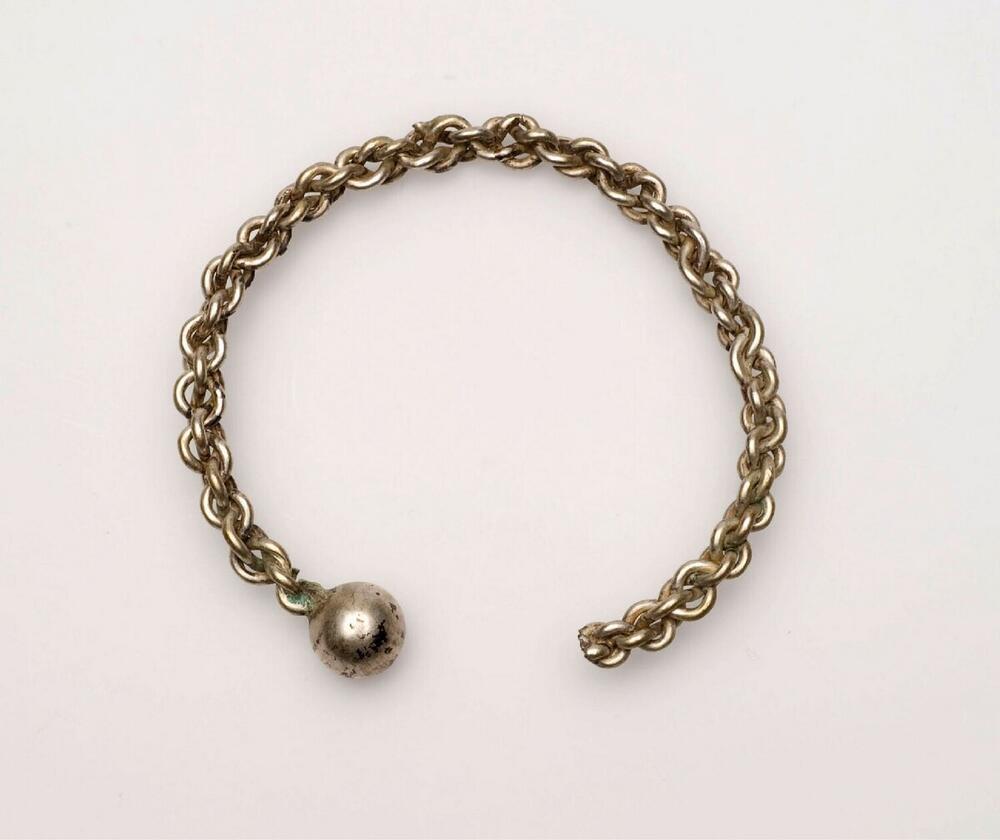 Zilveren armband voor Hindoestaanse vrouw