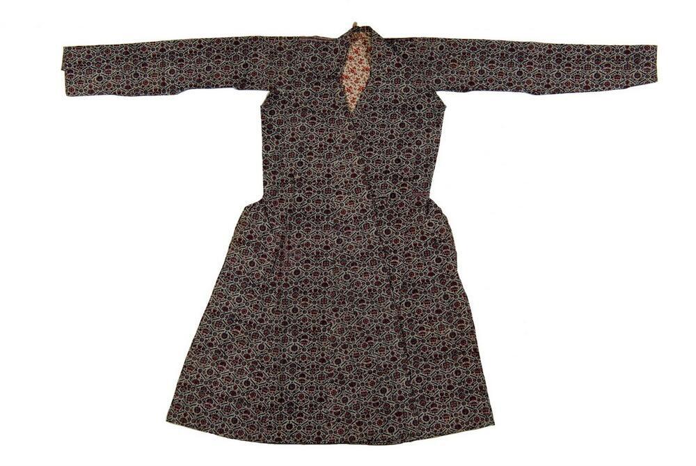 Man's overgarment