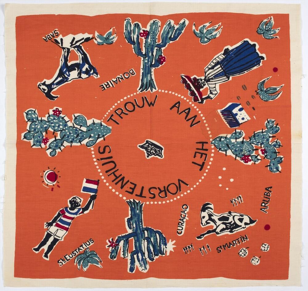 Bedrukte katoenen hoofddoek met patroon over de reis van H.M. de Koningin in Oktober 1955