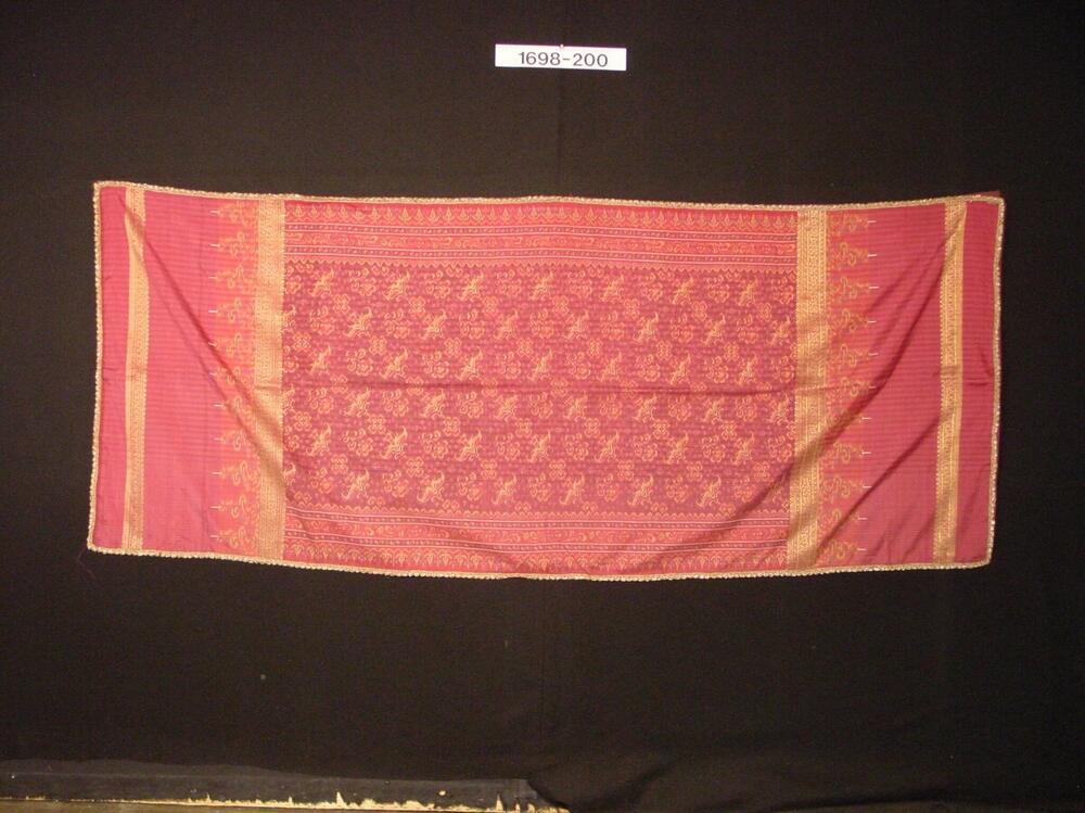 Schouderdoek van geïkatte zijde met gouddraad