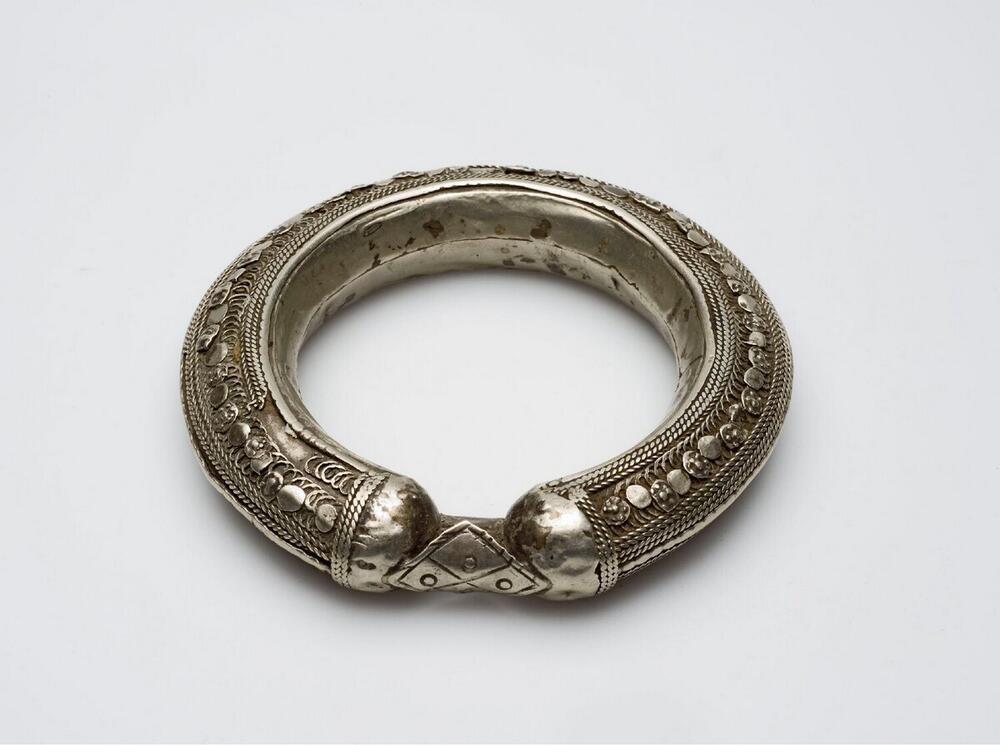 Zilveren armband voor bovenarm