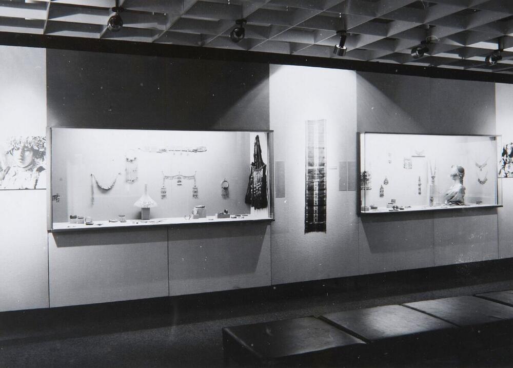 Tentoonstelling 'Sieraden uit Islamitische landen' in het Tropenmuseum