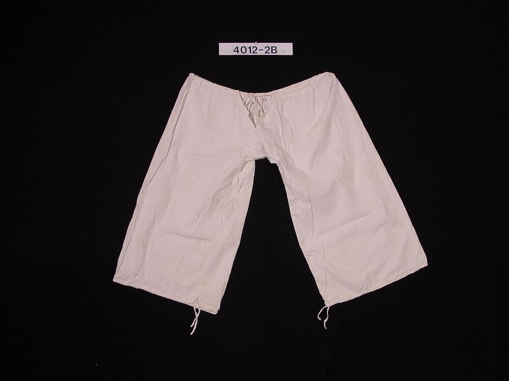 Katoenen broek, als onderdeel van een mannenkostuum