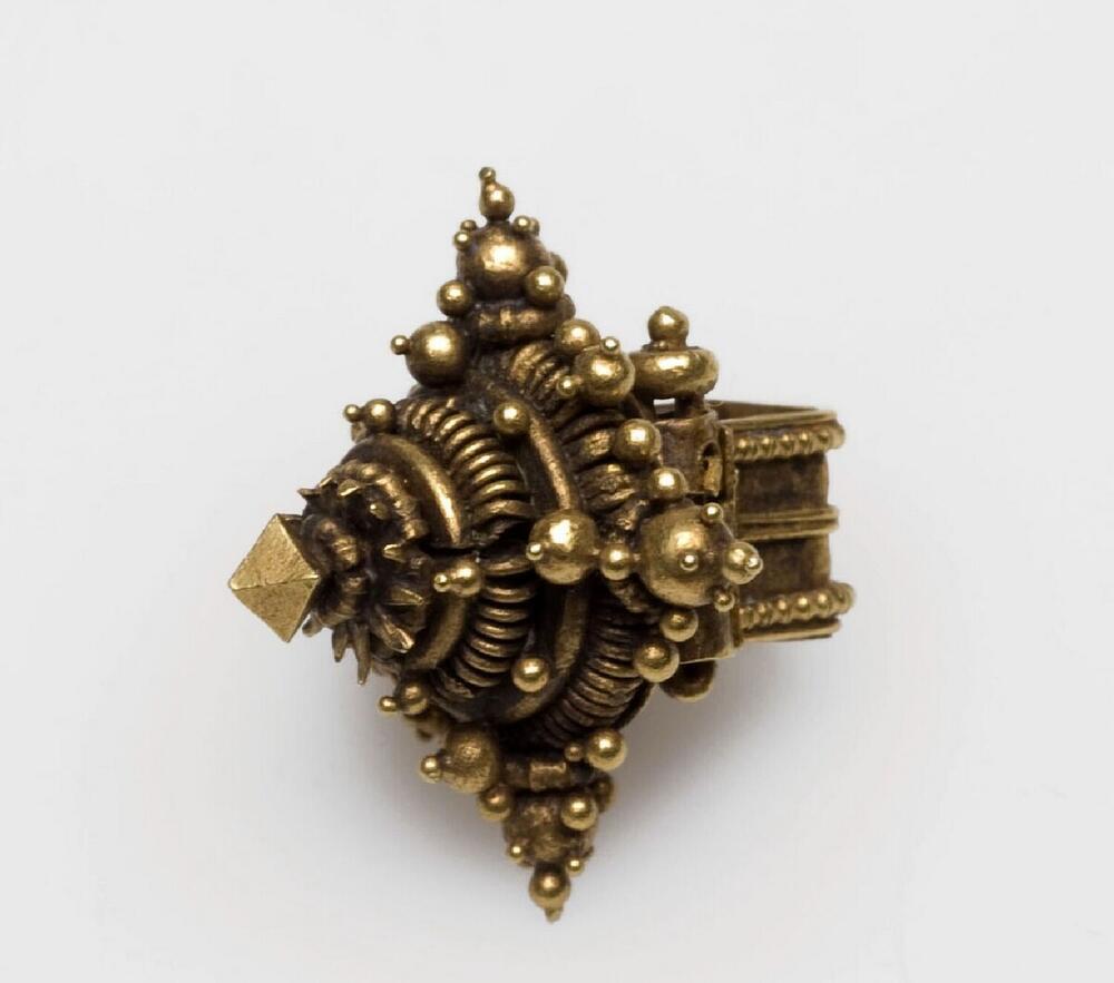 Gouden haarsieraad