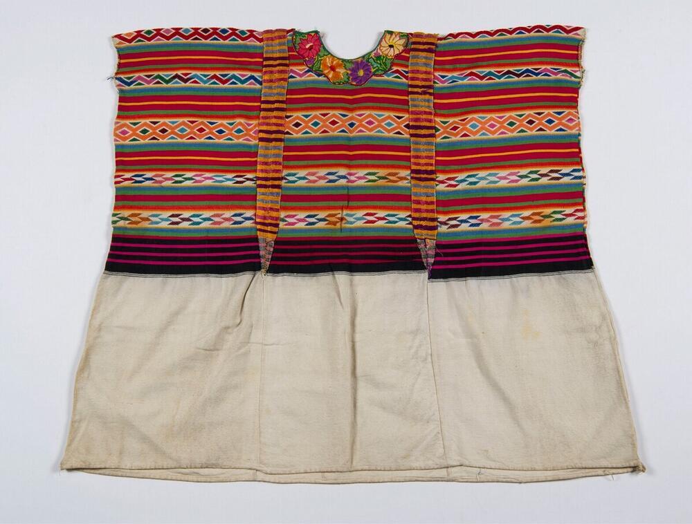 Huipil met geometrische motieven