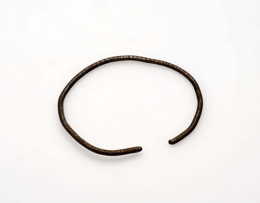 Armband van metaaldraad