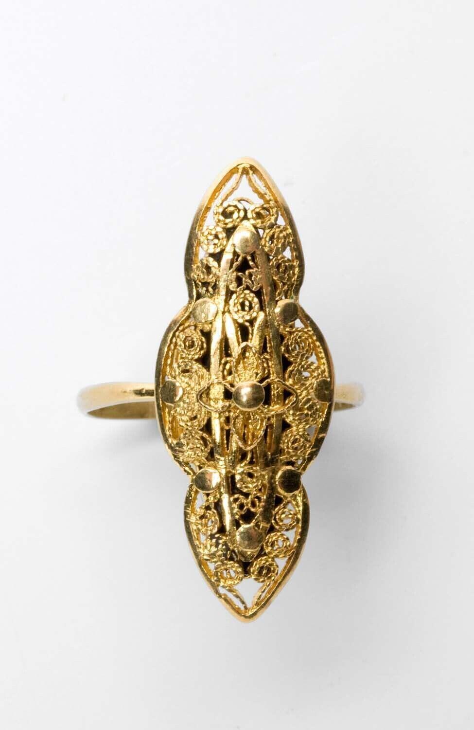 Gouden ring van Olga Sayers-Stern