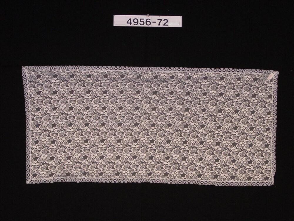 Nylon hoofddoek voor een Hindoestaanse vrouw
