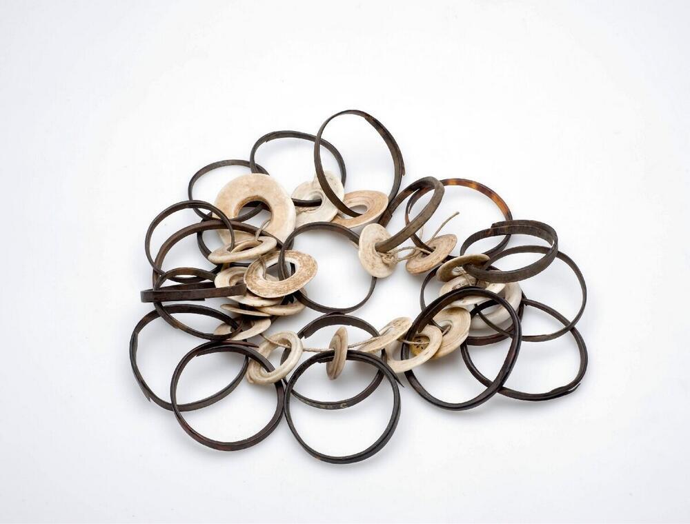 Bos van twintig oorhangers